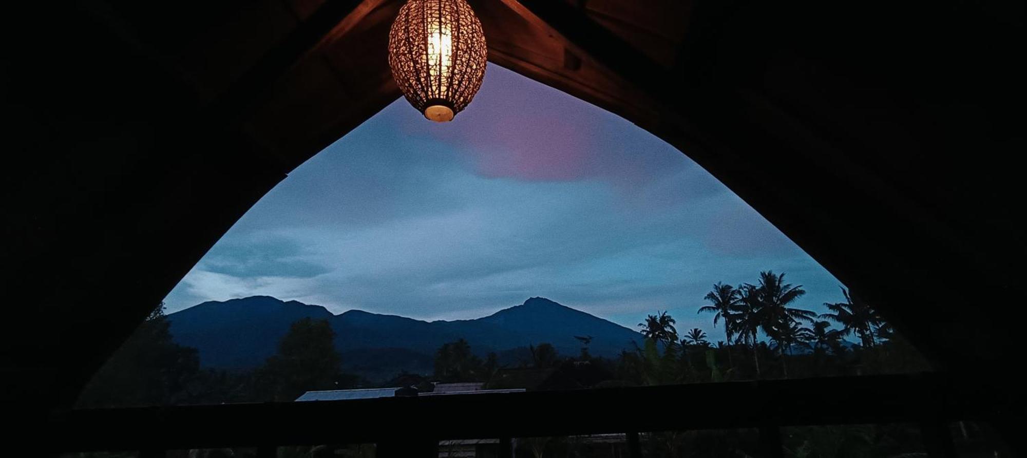 Raturinjani Homestay Selong Exterior foto